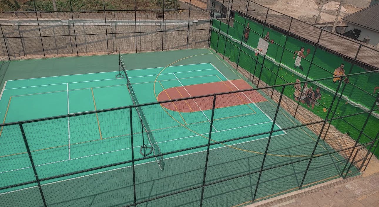 Monaliza Tennis Club seating